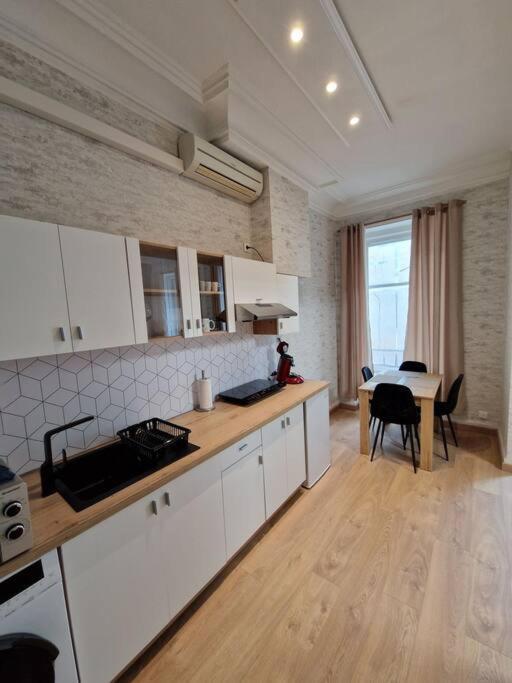Appartement Au Coeur De La Ville Chalon-sur-Saône Exteriör bild